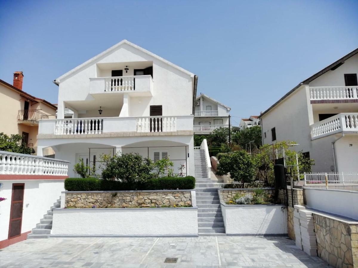 Apartmani Mataija 스베티 페타르 외부 사진
